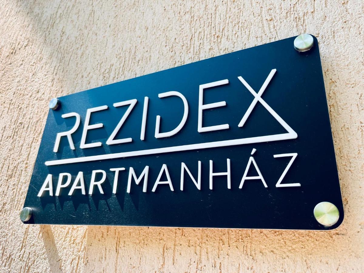 Rezidex Apartmanhaz Szegedin Exterior foto